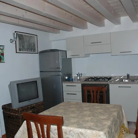 Del Console Apartment *