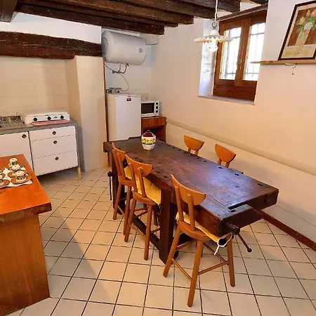 Del Console Apartment *
